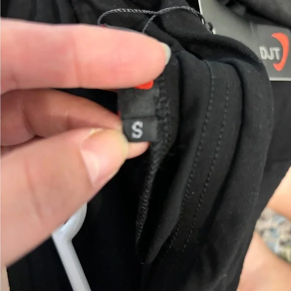 New - Picture 4 of 4